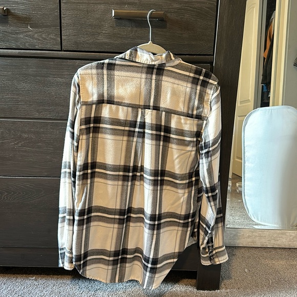 ae flannel - Picture 3 of 3